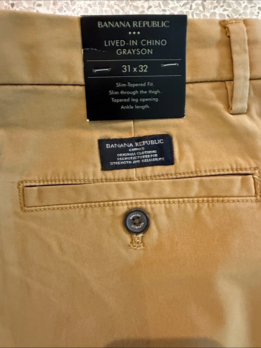 Banana Republic Slim Tapered Fit European style Chino Pants BNWT 31 x 29
